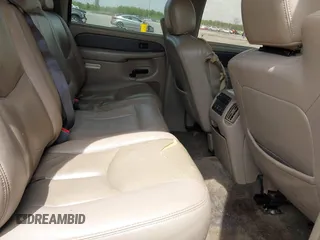 2003 Chevrolet Avalanche with VIN 3GNEC13T13G150067, listed as a IAAI auction lot 41714024 with Not Provided miles and . Bid and sale history available at DreamBid. Image 8.