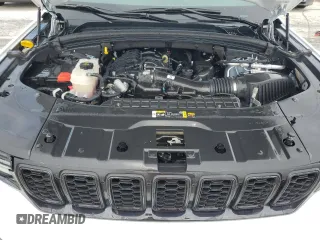2024 Jeep Grand Cherokee Altitude with VIN 1C4RJGAG5R8546493, listed as a Copart auction lot 75140814 with 11,611 mi miles and Non repairable. Bid and sale history available at DreamBid. Image 12.