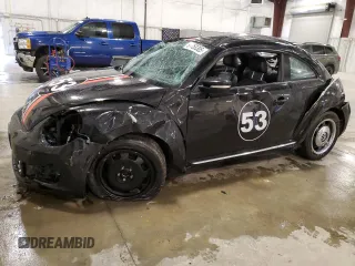 2012 Volkswagen Beetle 2.5L с VIN 3VWJX7AT9CM658173, выставлен на аукционе Copart как лот 57755305 с пробегом 114 760 миль миль и Списание • Salvage title. История ставок и продаж доступна на DreamBid. Изображение 1.