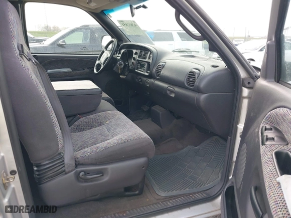 2001 Dodge Ram 1500 with VIN 3B7HC13ZX1G727489, listed as a IAAI auction lot 42033851 with 211,071 mi miles. Bid and sale history available at carsss.com. Image 5.
