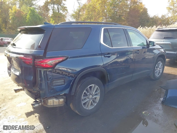 2022 Chevrolet Traverse LT Cloth with VIN 1GNERGKW5NJ163323, listed as a IAAI auction lot 40683777 with 47,505 mi miles. Bid and sale history available at carsss.com. Image 4.