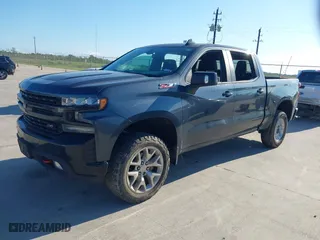 2019 Chevrolet Silverado 1500 LT Trail Boss with VIN 1GCPYFEDXKZ238586, listed as a IAAI auction lot 40383133 with 107,942 mi miles. Bid and sale history available at carsss.com. Image 20.