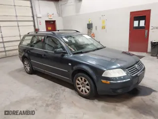 2003 Volkswagen Passat GLS with VIN WVWVD63B63E368748, listed as a IAAI auction lot 42022512 with 130,038 mi miles. Bid and sale history available at carsss.com. Image 1.