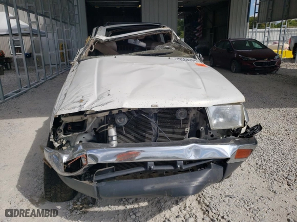 1997 Toyota 4Runner Limited with VIN JT3GN87R7V0049520, listed as a Copart auction lot 72088204 with 307,874 mi miles and Salvage Title. Bid and sale history available at carsss.com. Image 5.