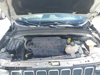 2019 Jeep Renegade Latitude with VIN ZACNJABB9KPK20061, listed as a IAAI auction lot 42253211 with 123,024 mi miles and . Bid and sale history available at DreamBid. Image 10.