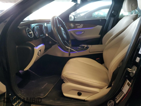 2017 Mercedes-Benz E 300 Luxury with VIN WDDZF4JB1HA157271, listed as a Copart auction lot 43200285 with 36,085 mi miles and Salvage title. Bid and sale history available at DreamBid. Image 7.