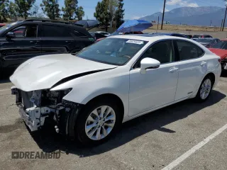 2015 Lexus ES 300h z VIN JTHBW1GG8F2087495, wystawiony jako Copart lot #56426825 z przebiegiem 100 810 mil mil oraz Szkoda całkowita • Salvage title. Historia ofert i sprzedaży dostępna na DreamBid. Obrazek 1.