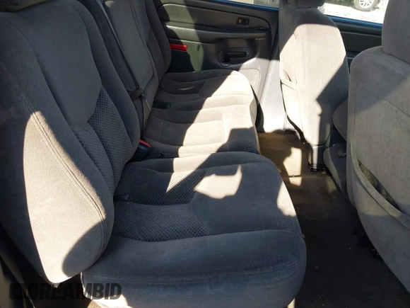 2007 Chevrolet Silverado 1500 LS with VIN 2GCEC13V471149956, listed as a IAAI auction lot 41899072 with 151,537 mi miles and . Bid and sale history available at DreamBid. Image 8.