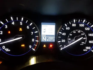 2013 Infiniti M37 with VIN JN1BY1AR0DM604816, listed as a Copart auction lot 85498034 with 126,807 mi miles and Salvage Title. Bid and sale history available at carsss.com. Image 9.