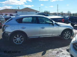 2017 Infiniti QX50 with VIN JN1BJ0RR0HM415589, listed as a IAAI auction lot 41741998 with 97,889 mi miles. Bid and sale history available at carsss.com. Image 13.