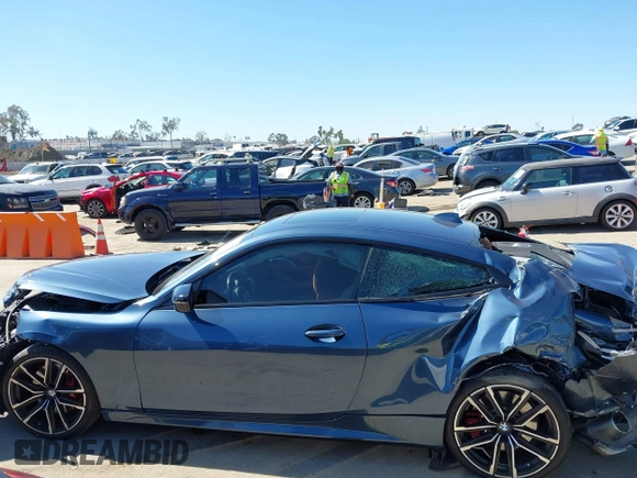 2021 BMW 4 Series 430i z VIN WBA53AP08MCG09446, wystawiony jako IAAI lot #41664926 z przebiegiem 18 544 mil mil oraz . Historia ofert i sprzedaży dostępna na DreamBid. Obrazek 14.