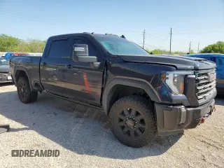 2024 GMC Sierra 2500HD AT4 z VIN 1GT49PEY5RF228522, wystawiony jako Copart lot #49293215 z przebiegiem 9 357 mil mil oraz Czysty tytuł • Clean title. Historia ofert i sprzedaży dostępna na DreamBid. Obrazek 4.