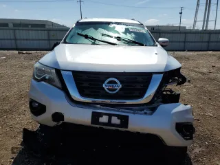 2018 Nissan Pathfinder SV z VIN 5N1DR2MM6JC639754, wystawiony jako Copart lot #52233075 z przebiegiem 75 737 mil mil oraz Czysty tytuł • Clean title. Historia ofert i sprzedaży dostępna na DreamBid. Obrazek 5.