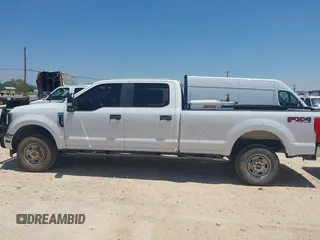 2019 Ford F-250 XL с VIN 1FT7W2B63KEF60966, выставлен на аукционе IAAI как лот 42731380 с пробегом 214 421 миль миль и . История ставок и продаж доступна на DreamBid. Изображение 13.