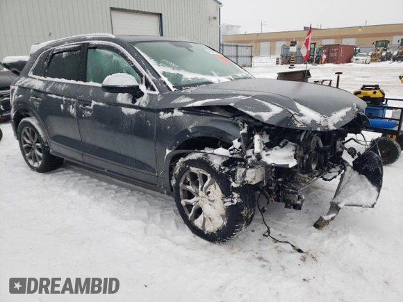 2018 Audi SQ5 Premium Plus with VIN WA1A4AFY1J2026957, listed as a Copart auction lot 44124315 with Not Provided miles and Salvage Title. Bid and sale history available at DreamBid. Image 4.