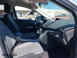 2015 Ford Escape SE with VIN 1FMCU0G74FUB93125, listed as a IAAI auction lot 41923277 with 203,183 mi miles. Bid and sale history available at carsss.com. Image 5.