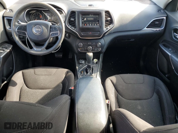 2019 Jeep Cherokee Latitude z VIN 1C4PJMCB2KD330721, wystawiony jako Copart lot #58840055 z przebiegiem 114 770 mil mil oraz Szkoda całkowita • Salvage title. Historia ofert i sprzedaży dostępna na DreamBid. Obrazek 8.
