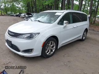2018 Chrysler Pacifica Limited с VIN 2C4RC1GG7JR149276, выставлен на аукционе IAAI как лот 42118109 с пробегом 106 470 миль миль и . История ставок и продаж доступна на DreamBid. Изображение 2.