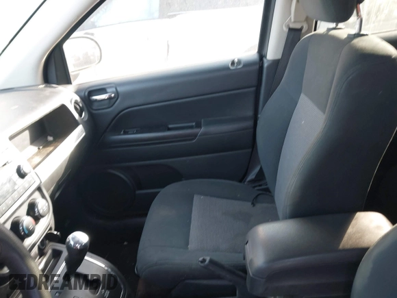 2014 Jeep Compass Sport with VIN 1C4NJCBA6ED620698, listed as a IAAI auction lot 41852056 with 193,085 mi miles and . Bid and sale history available at DreamBid. Image 14.