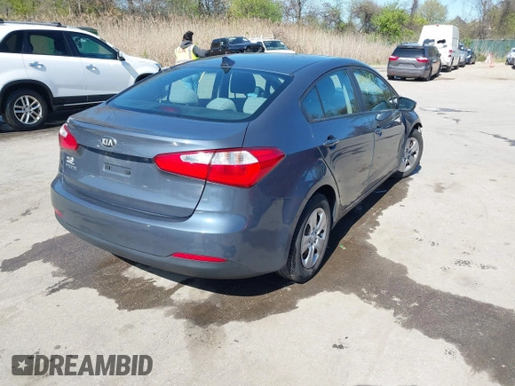 2016 Kia Forte LX with VIN KNAFX4A60G5593661, listed as a IAAI auction lot 42058287 with 183,040 mi miles. Bid and sale history available at carsss.com. Image 4.