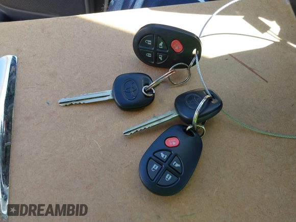 2019 Toyota Sienna LE Auto Access Seat with VIN 5TDKZ3DC6KS012237, listed as a IAAI auction lot 41822942 with 97,237 mi miles and . Bid and sale history available at DreamBid. Image 11.