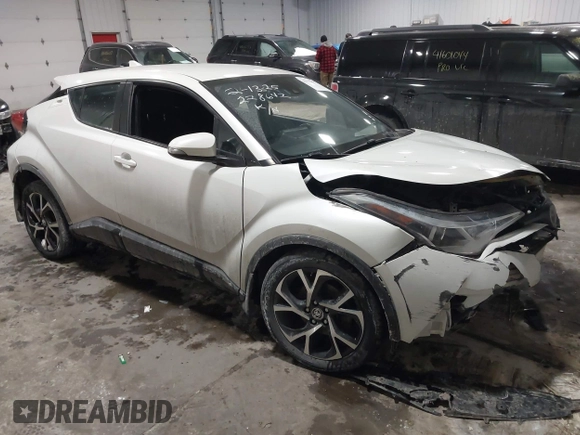 2018 Toyota C-HR XLE with VIN NMTKHMBX5JR027307, listed as a IAAI auction lot 41598077 with 123,032 mi miles. Bid and sale history available at carsss.com. Image 1.