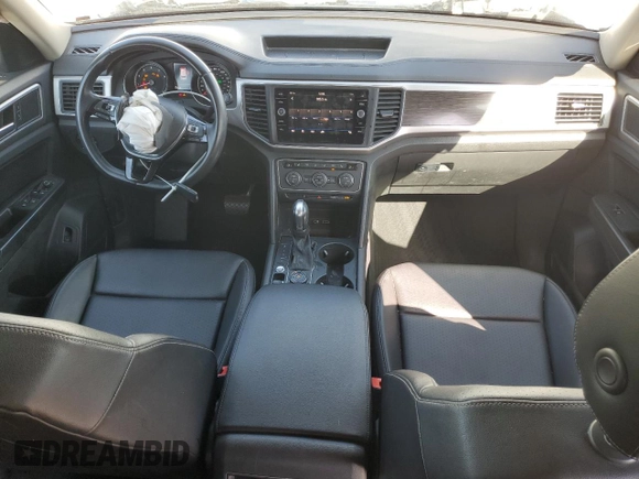 2018 Volkswagen Atlas SE z VIN 1V2LR2CA1JC558294, wystawiony jako Copart lot #54971575 z przebiegiem 65 118 mil mil oraz Szkoda całkowita • Salvage title. Historia ofert i sprzedaży dostępna na DreamBid. Obrazek 8.