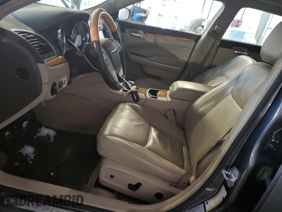 2014 Chrysler 300 C with VIN 2C3CCAKG4EH352896, listed as a Copart auction lot 43225225 with Not Provided miles and Clean Title. Bid and sale history available at carsss.com. Image 7.