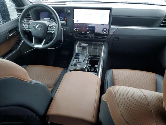 2024 Lexus GX 550 Luxury with VIN JTJVBCDX0R5013269, listed as a Copart auction lot 60641305 with 13,462 mi miles and Salvage title. Bid and sale history available at DreamBid. Image 8.