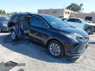 2022 Toyota Sienna LE with VIN 5TDBRKEC0NS102741, listed as a IAAI auction lot 42397346 with 164,609 mi miles and . Bid and sale history available at DreamBid. Image 1.