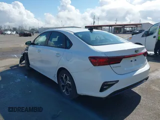 2021 Kia Forte LXS с VIN 3KPF24AD9ME312375, выставлен на аукционе IAAI как лот 41525460 с пробегом 64 280 миль миль и . История ставок и продаж доступна на DreamBid. Изображение 3.