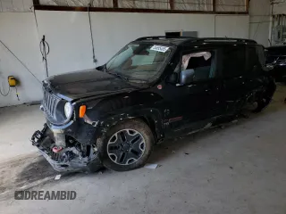 2017 Jeep Renegade Trailhawk z VIN ZACCJBCB9HPE56121, wystawiony jako Copart lot #55655485 z przebiegiem 127 661 mil mil oraz Szkoda całkowita • Salvage title. Historia ofert i sprzedaży dostępna na DreamBid. Obrazek 1.