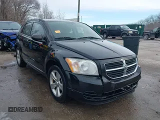 2010 Dodge Caliber SXT z VIN 1B3CB4HA8AD665171, wystawiony jako IAAI lot #41722918 z przebiegiem 141 122 mil mil oraz . Historia ofert i sprzedaży dostępna na DreamBid. Obrazek 1.
