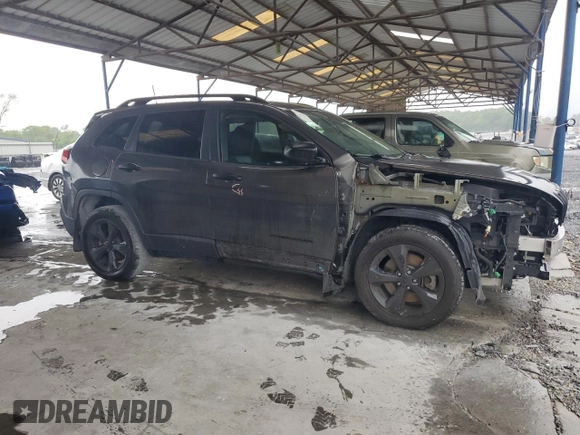 2016 Jeep Cherokee Sport z VIN 1C4PJLAB9GW371386, wystawiony jako Copart lot #57554195 z przebiegiem 158 250 mil mil oraz Szkoda całkowita • Salvage title. Historia ofert i sprzedaży dostępna na DreamBid. Obrazek 4.