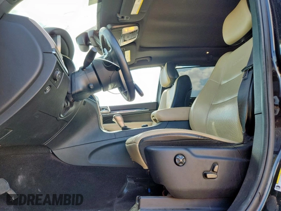 2016 Jeep Grand Cherokee Limited with VIN 1C4RJFBG8GC382160, listed as a Copart auction lot 61381935 with 106,170 mi miles and Clean title. Bid and sale history available at DreamBid. Image 7.