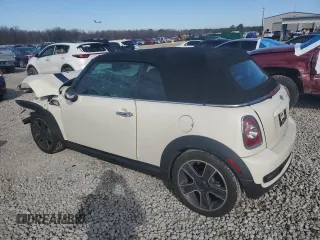 2011 MINI Convertible S z VIN WMWZP3C51BTX84327, wystawiony jako Copart lot #46111435 z przebiegiem Nie podano mil oraz Szkoda całkowita • Salvage title. Historia ofert i sprzedaży dostępna na DreamBid. Obrazek 2.