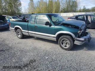 1996 Chevrolet S-10 LS with VIN 1GCCS1944T8170225, listed as a Copart auction lot 52858495 with 264,901 mi miles and Salvage Title. Bid and sale history available at carsss.com. Image 4.