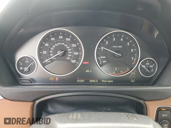 2015 BMW 4 Series 428i z VIN WBA3V5C57F5A79293, wystawiony jako Copart lot #56640245 z przebiegiem 41 241 mil mil oraz Szkoda całkowita • Salvage title. Historia ofert i sprzedaży dostępna na DreamBid. Obrazek 9.