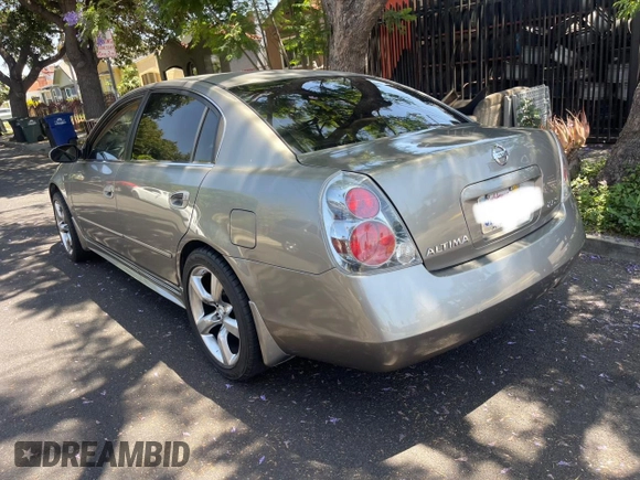 2005 Nissan Altima S z VIN 1N4AL11D55N473427, wystawiony jako Copart lot #62037005 z przebiegiem 120 611 mil mil oraz Czysty tytuł • Clean title. Historia ofert i sprzedaży dostępna na DreamBid. Obrazek 3.