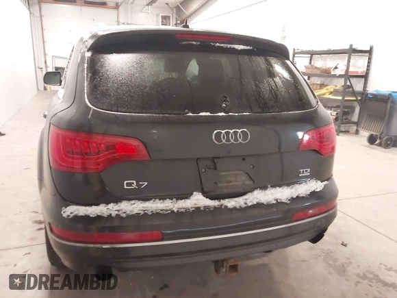 2012 Audi Q7 Premium Plus с VIN WA1LMAFE1CD009775, выставлен на аукционе IAAI как лот 41304315 с пробегом 215 578 миль миль и . История ставок и продаж доступна на DreamBid. Изображение 16.