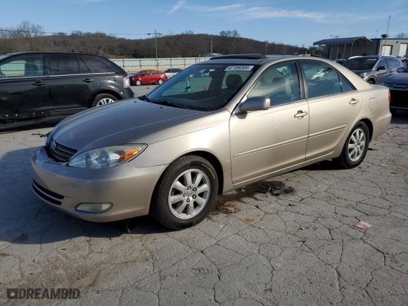 2004 Toyota Camry LE with VIN 4T1BF30K74U074696, listed as a Copart auction lot 47189305 with 135,511 mi miles and Clean Title. Bid and sale history available at carsss.com. Image 1.