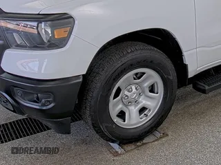 2024 Ram 1500 Tradesman с VIN 1C6RRFGG9RN221915, выставлен на аукционе IAAI как лот 42849293 с пробегом 59 миль миль и . История ставок и продаж доступна на DreamBid. Изображение 27.