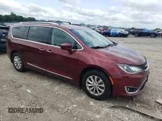 2018 Chrysler Pacifica Touring L Plus z VIN 2C4RC1EG4JR144152, wystawiony jako Copart lot #56866345 z przebiegiem 164 539 mil mil oraz Czysty tytuł • Clean title. Historia ofert i sprzedaży dostępna na DreamBid. Obrazek 4.