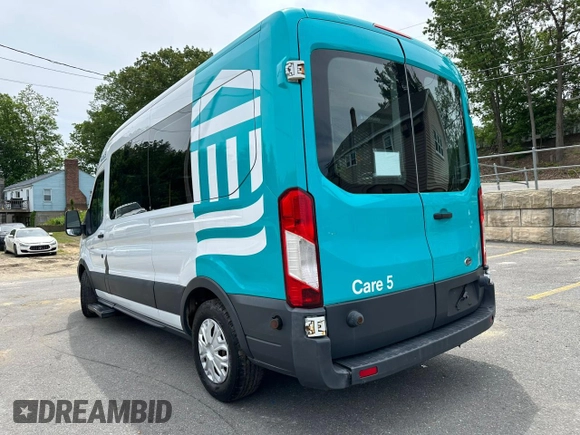 2015 Ford Transit XL with VIN 1FBZX2CM6FKB16513, listed as a Copart auction lot 58971145 with 209,777 mi miles and Clean title. Bid and sale history available at DreamBid. Image 2.
