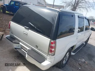 1999 Cadillac Escalade z VIN 1GYEK13R9XR400123, wystawiony jako IAAI lot #41837946 z przebiegiem 207 213 mil mil oraz . Historia ofert i sprzedaży dostępna na DreamBid. Obrazek 4.