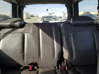 2000 Ford Explorer Eddie Bauer z VIN 1FMZU74E3YZB27368, wystawiony jako Copart lot #45900545 z przebiegiem 154 651 mil mil oraz Szkoda całkowita • Salvage title. Historia ofert i sprzedaży dostępna na DreamBid. Obrazek 10.