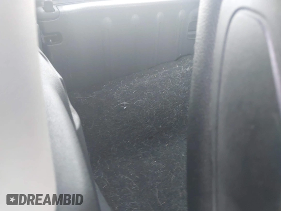 2013 Smart fortwo Pure с VIN WMEEJ3BA3DK682782, выставлен на аукционе IAAI как лот 42728005 с пробегом Не указан миль и . История ставок и продаж доступна на DreamBid. Изображение 8.