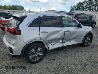 2020 Kia Niro LX with VIN KNDCB3LC4L5438588, listed as a Copart auction lot 57137314 with 29,087 mi miles and Salvage Title. Bid and sale history available at carsss.com. Image 3.