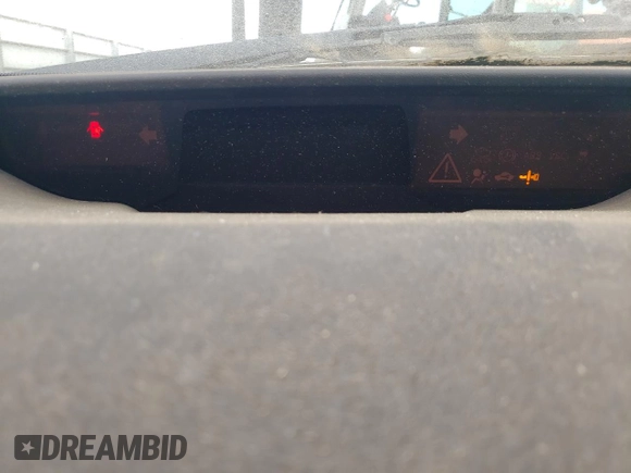 2004 Toyota Prius with VIN JTDKB20U340078473, listed as a Copart auction lot 52633955 with 146,932 mi miles and Salvage Title. Bid and sale history available at DreamBid. Image 9.