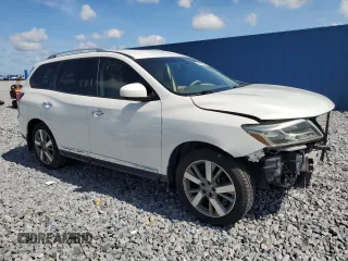 2014 Nissan Pathfinder Platinum with VIN 5N1AR2MN6EC728032, listed as a Copart auction lot 61914055 with 101,941 mi miles and Salvage title. Bid and sale history available at DreamBid. Image 4.